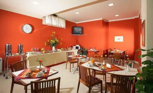 Borgo San Martino Hotel Bra Luaran gambar